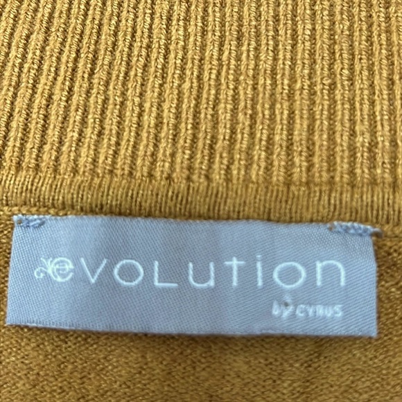 Evolution by Cyrus (Stitch Fix) Cardigan Sz SP Rayon Blend Scallop Accents NWT - Picture 3 of 11